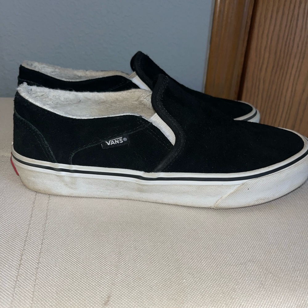 vans black shoes